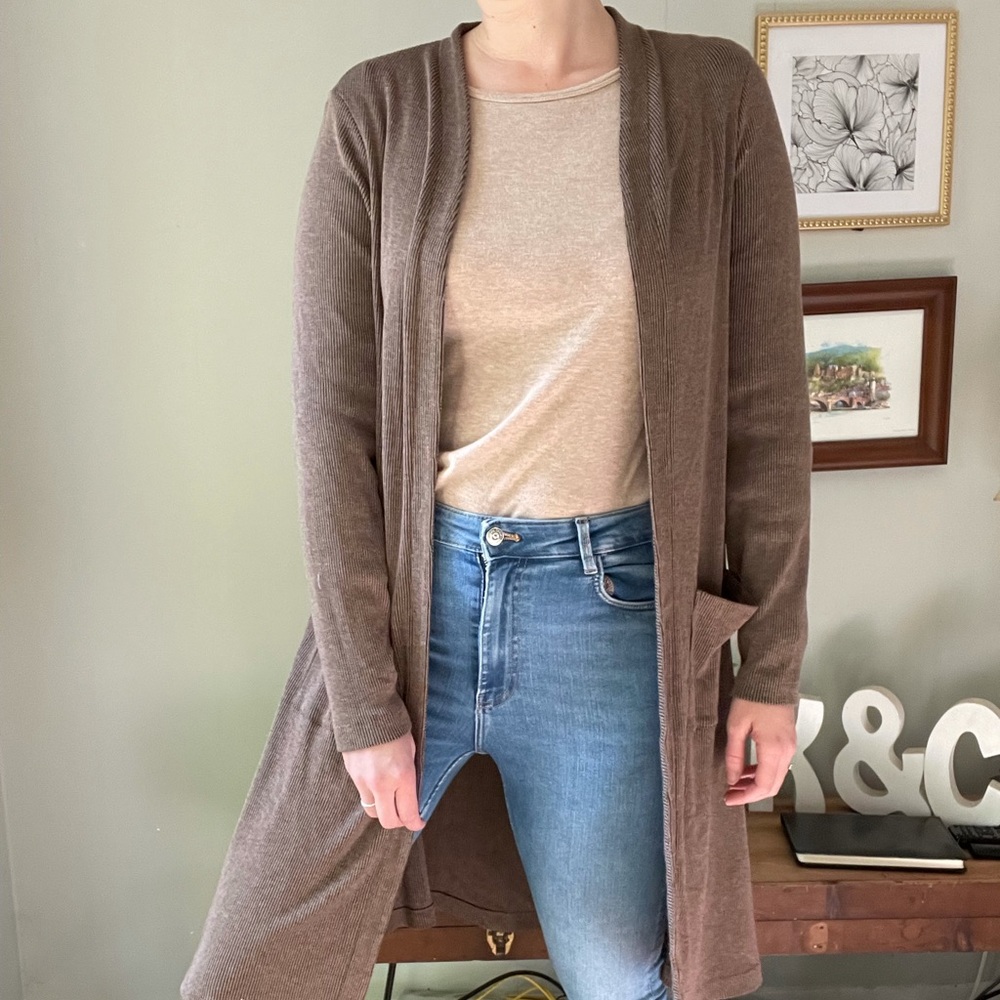 LONG BROWN CARDIGAN